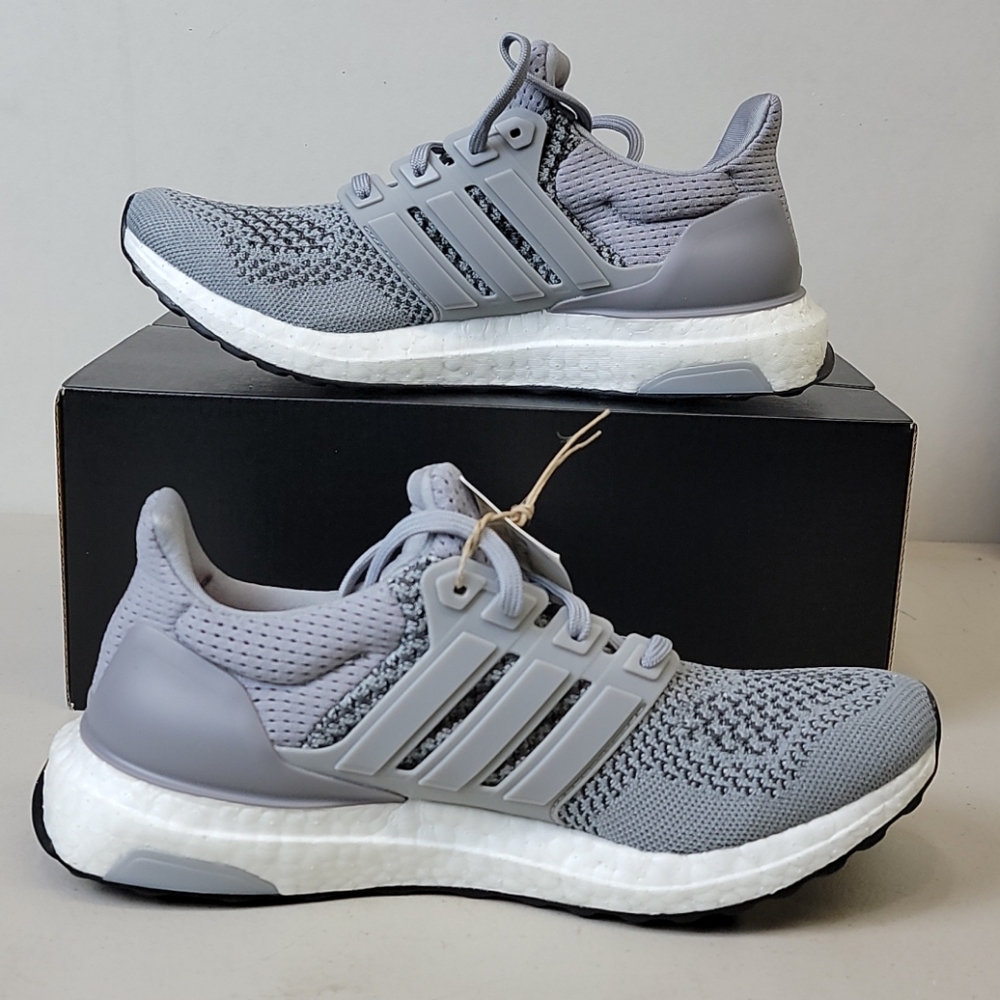 New Adidas Ultraboost DNA Women's Running Shoes - Picture 2 of 8